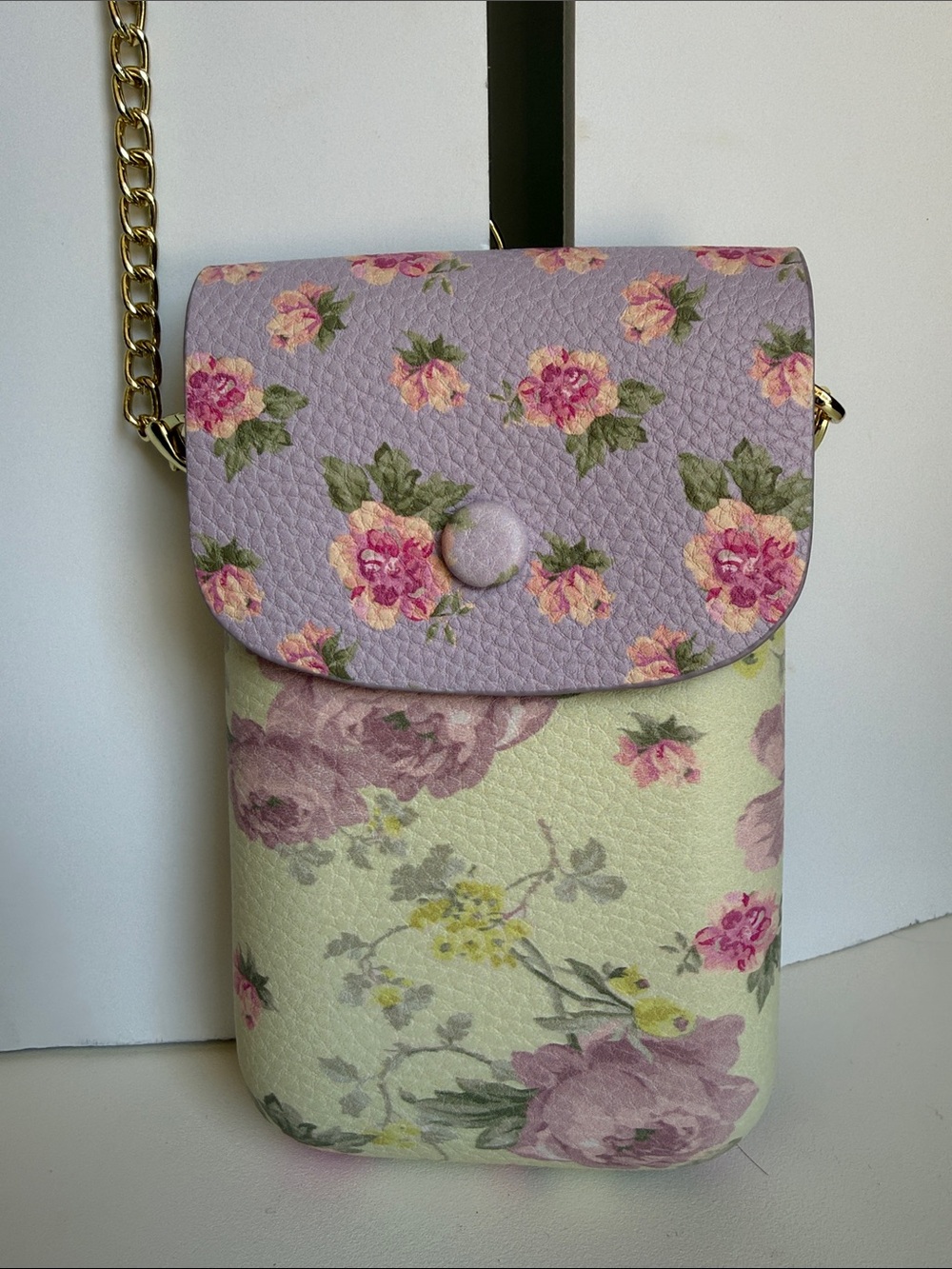 Betsy Johnson Floral Crossbody Phone Bag - gold chain, cross body Lavender/cream - Picture 2 of 6